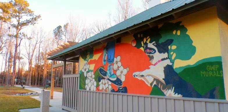 Shelter mural by Girls Who Paint Murals